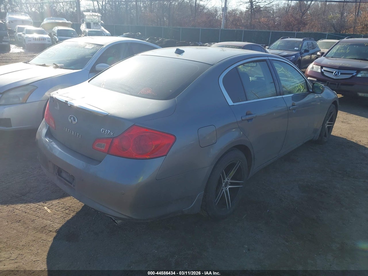 2012 INFINITI G37X · 4/10