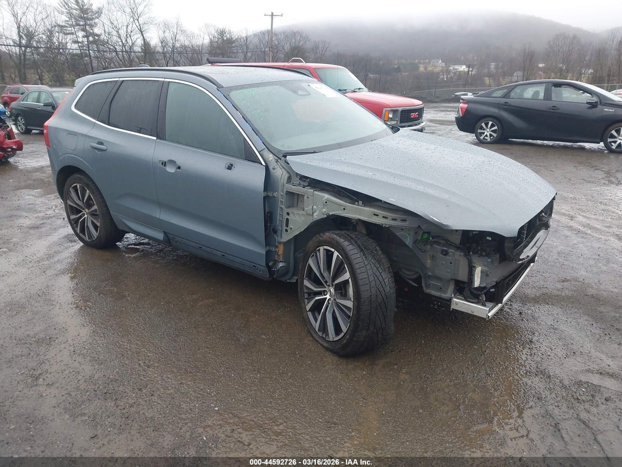 YV4L12RKXN1****** · 2022 VOLVO XC60 B5 MOMENTUM