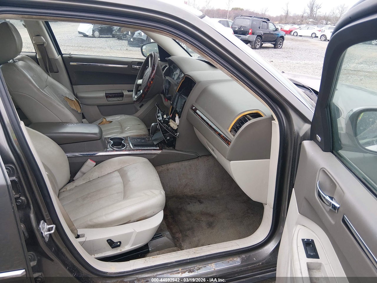 2009 CHRYSLER 300C HEMI · 5/11