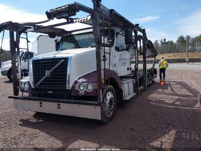 4V5RC9DG2GN****** · 2016 VOLVO VAH