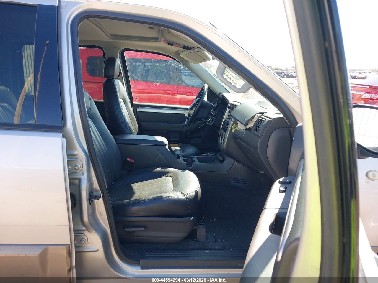 2004 MERCURY MOUNTAINEER · 5/11