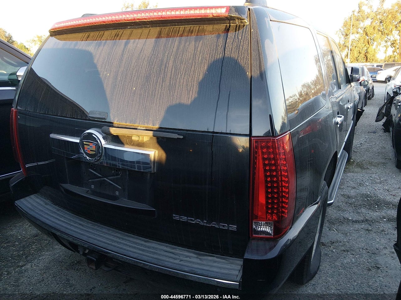 2008 CADILLAC ESCALADE STANDARD · 4/10