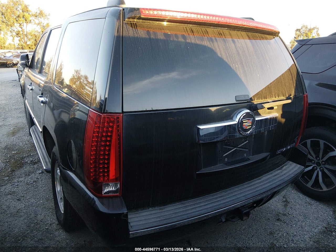 2008 CADILLAC ESCALADE STANDARD · 3/10