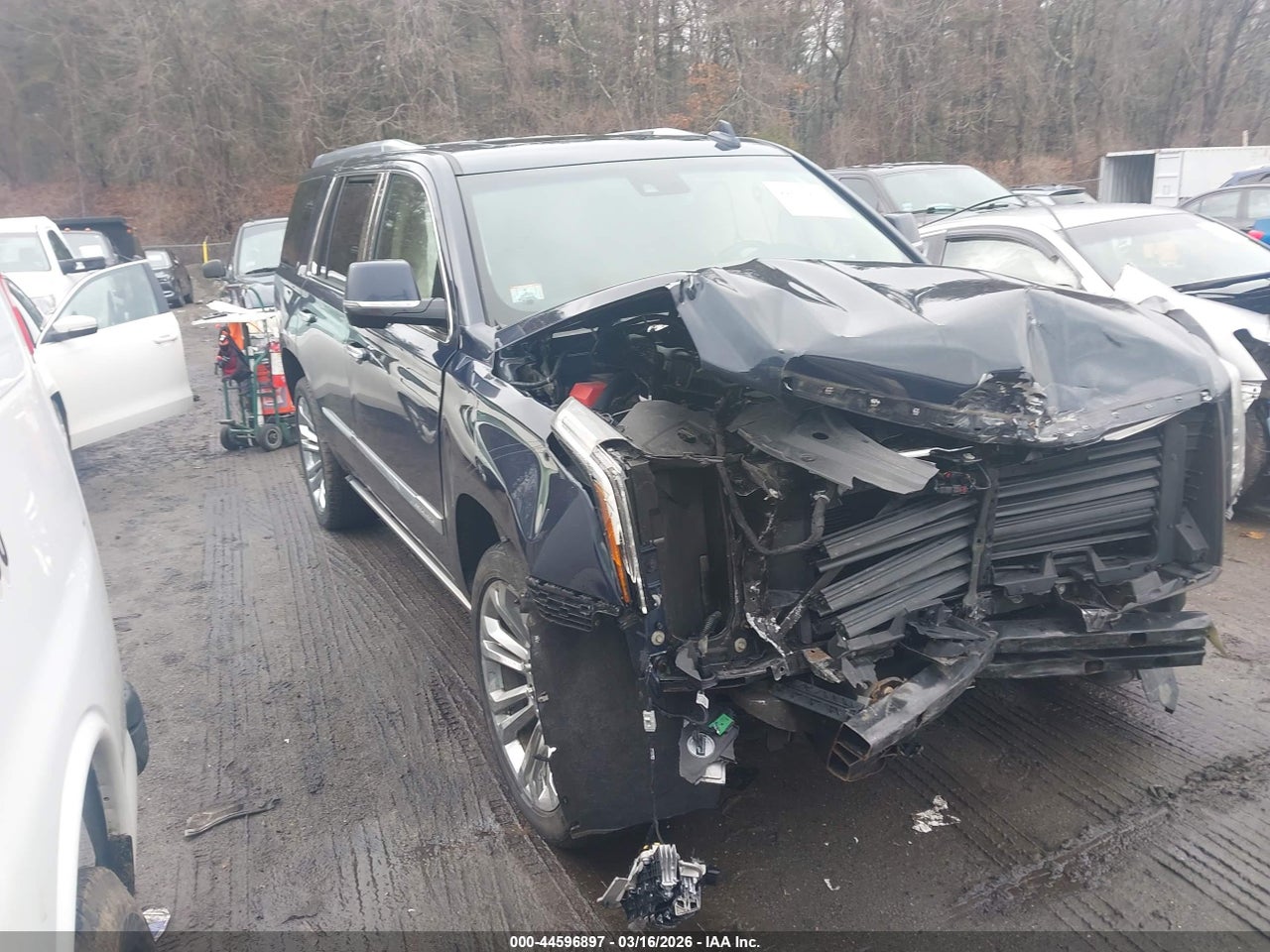 1GYS4CKJ2LR****** · 2020 CADILLAC ESCALADE 4WD PREMIUM LUXURY