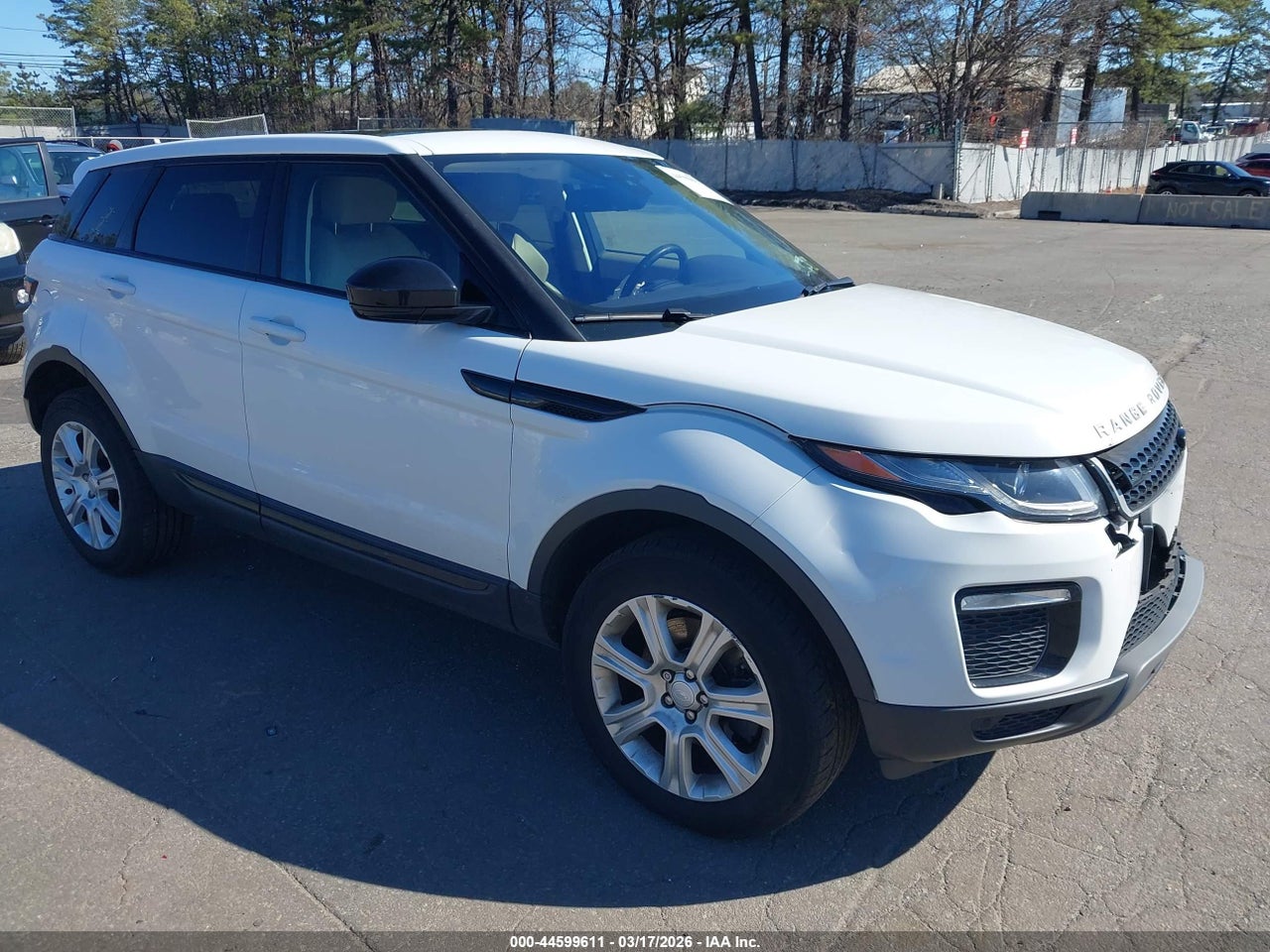 SALVP2RX2JH****** · 2018 LAND ROVER RANGE ROVER EVOQUE SE/SE PREMIUM