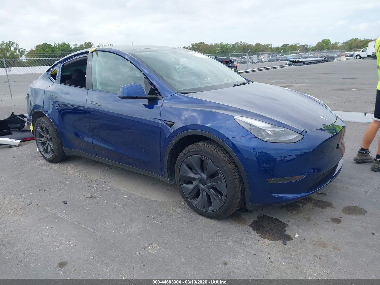 7SAYGDED8SA****** · 2025 TESLA MODEL Y LONG RANGE DUAL MOTOR REAR-WHEEL DRIVE