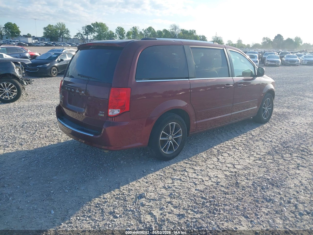 2017 DODGE GRAND CARAVAN SXT · 4/11