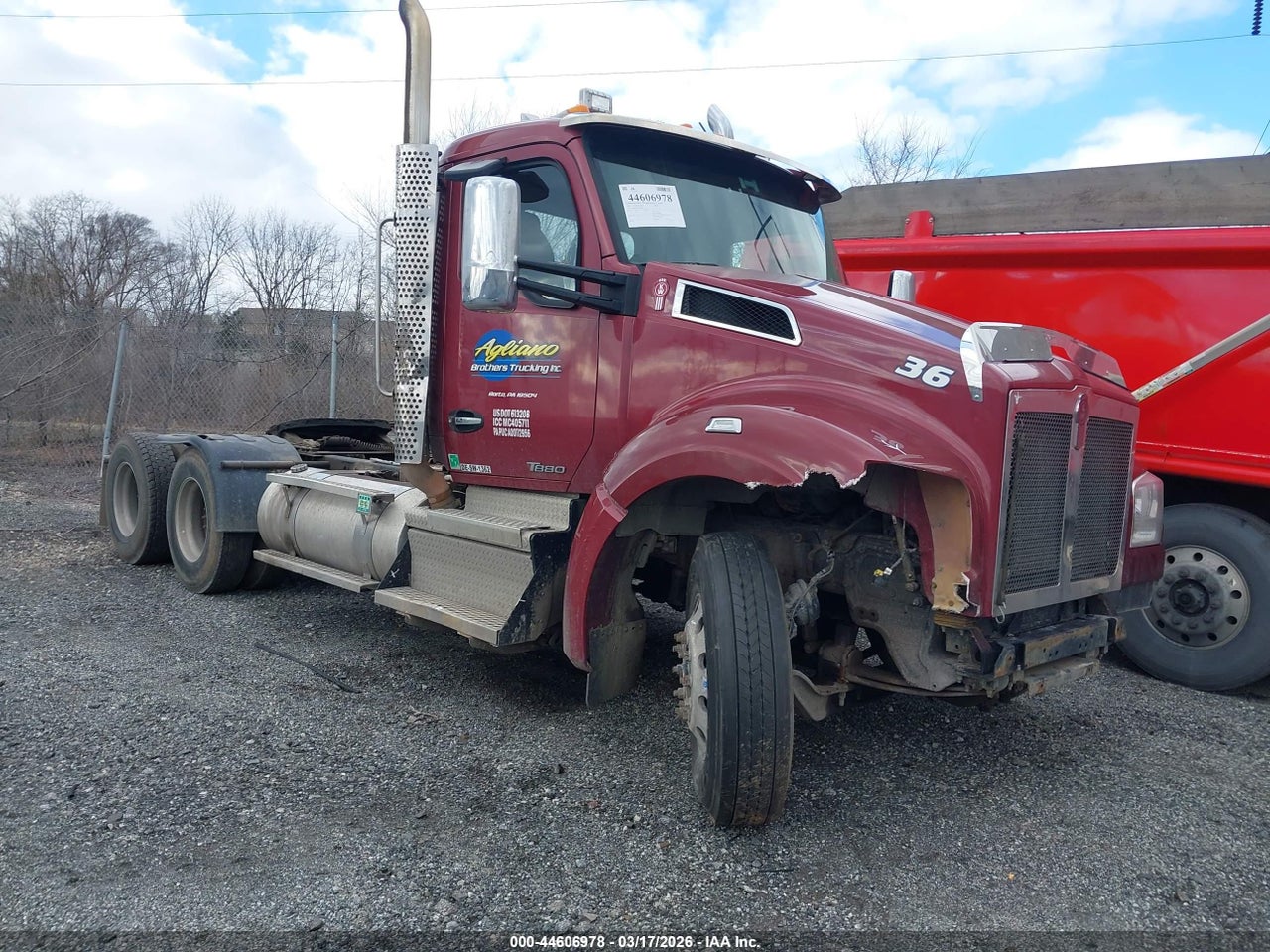 1XKZDP9X6LJ****** · 2020 KENWORTH T880