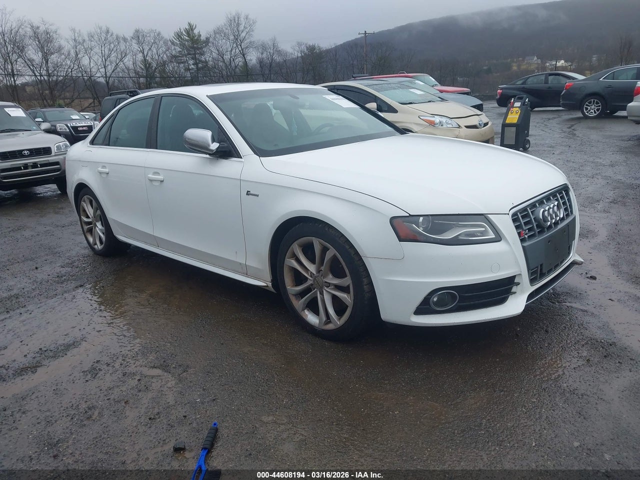 WAUBGBFL2BA****** · 2011 AUDI S4 3.0 PREMIUM PLUS