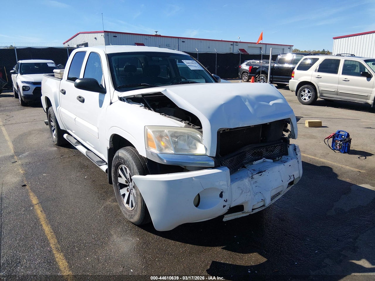 1Z7HC28K98S****** · 2008 MITSUBISHI RAIDER LS
