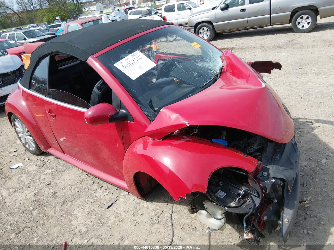 3VWRF31Y08M****** · 2008 VOLKSWAGEN NEW BEETLE SE
