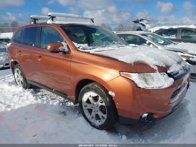 2014 MITSUBISHI OUTLANDER SE