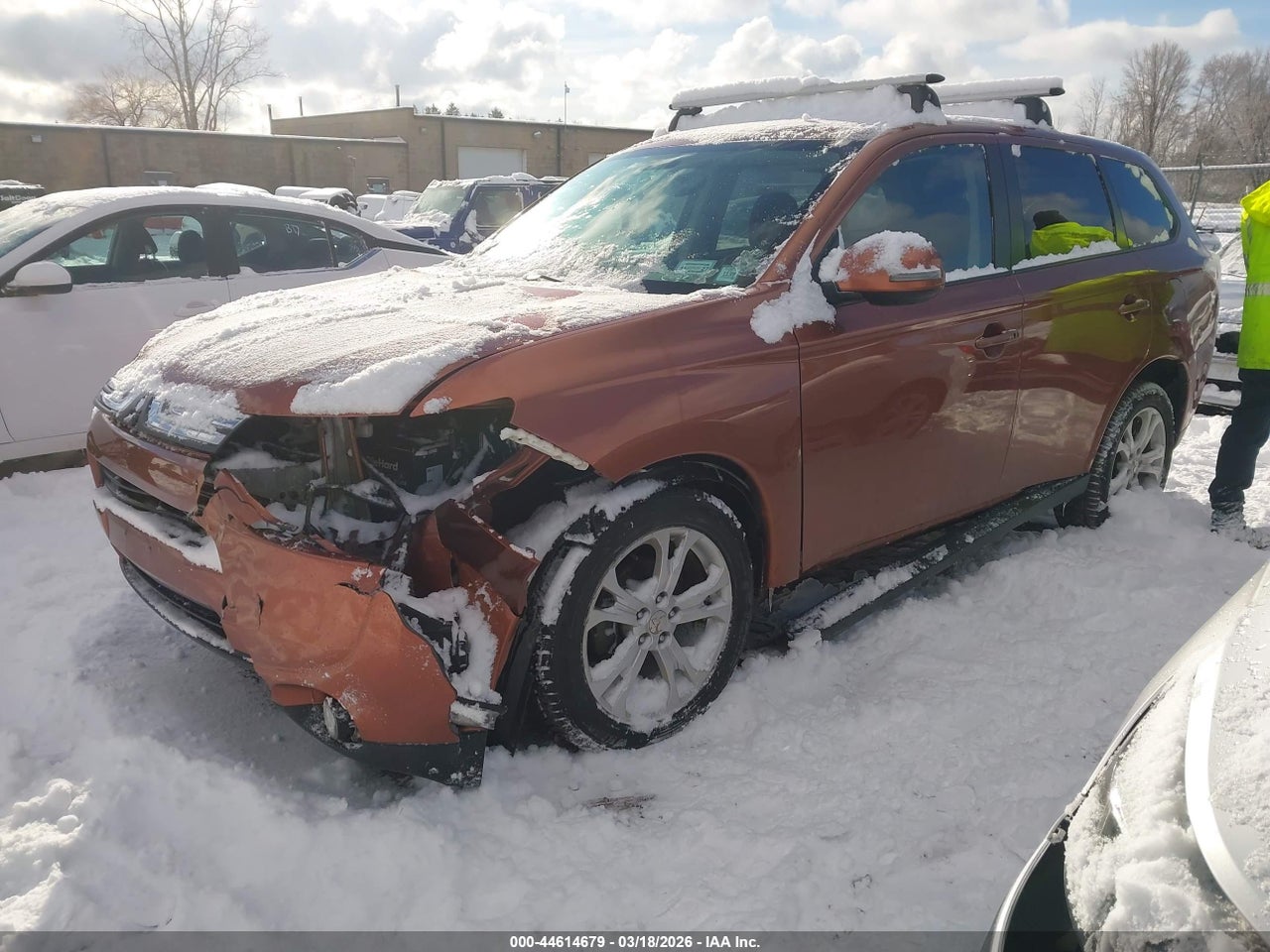 2014 MITSUBISHI OUTLANDER SE · 2/11