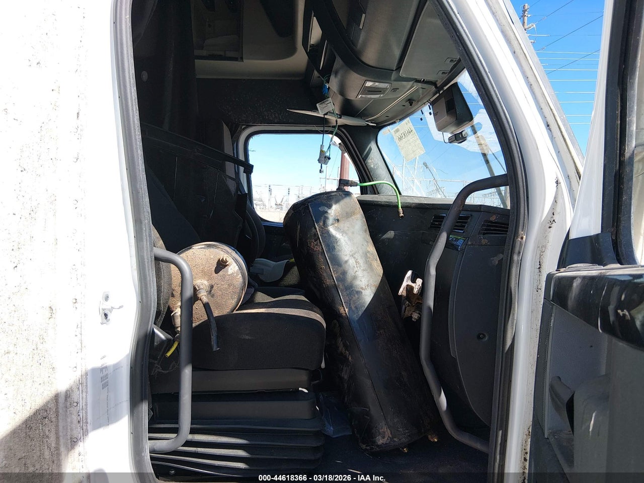 2024 FREIGHTLINER NEW CASCADIA 126 · 5/11