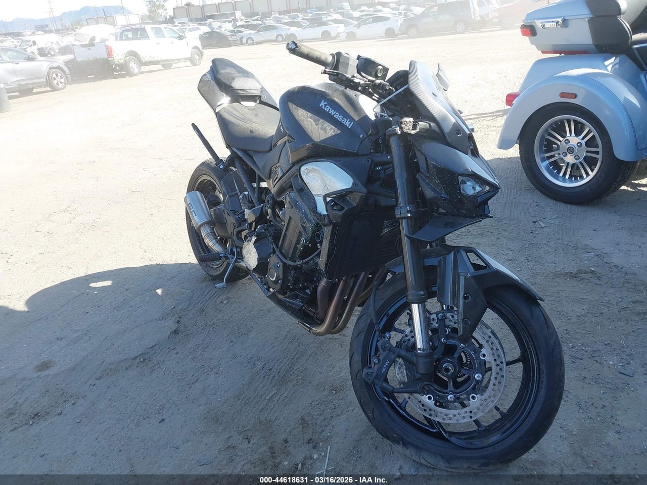 ML5ZRDS18SD****** · 2025 KAWASAKI ZR900 S