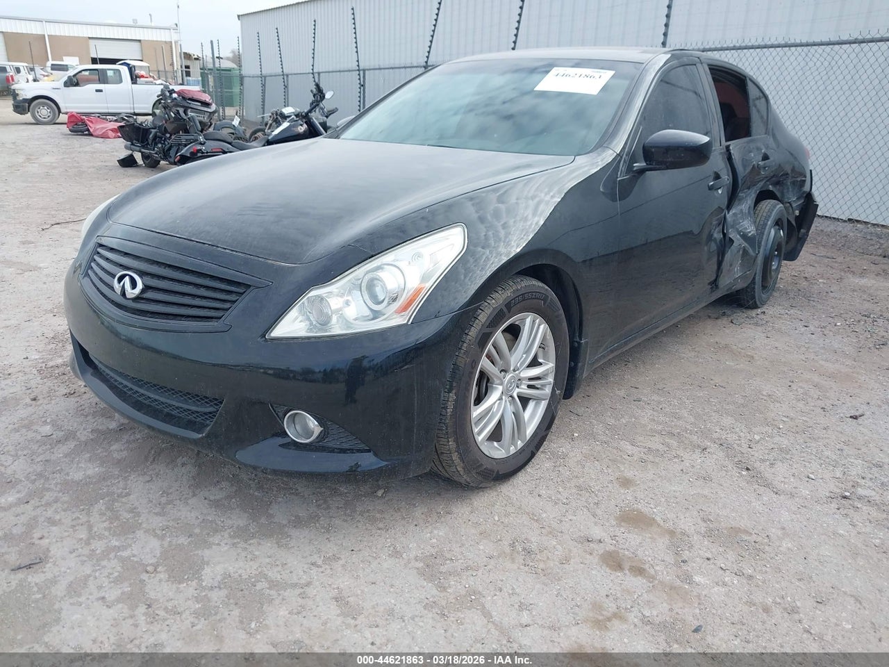 2013 INFINITI G37X · 2/11