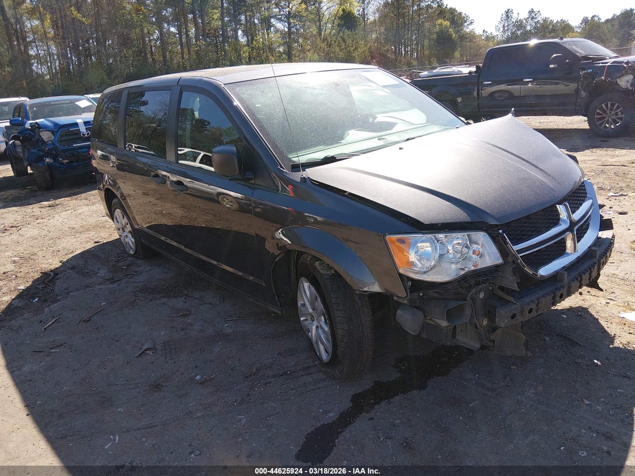 2C4RDGBG2KR****** · 2019 DODGE GRAND CARAVAN SE
