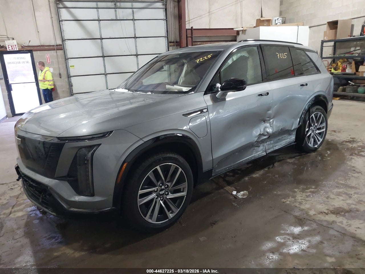 2026 CADILLAC VISTIQ SPORT · 2/11