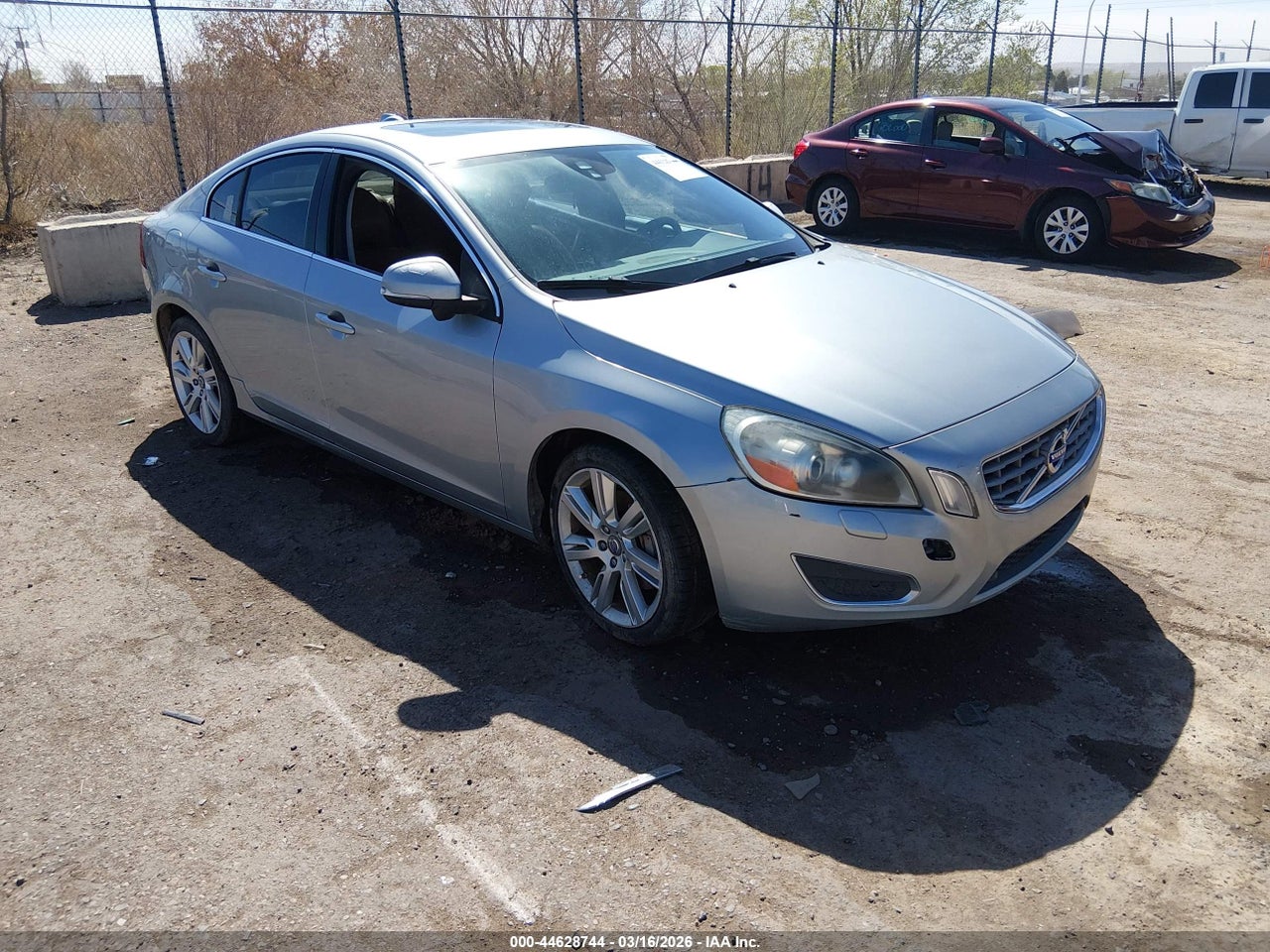 YV1902FH3B2****** · 2011 VOLVO S60 T6
