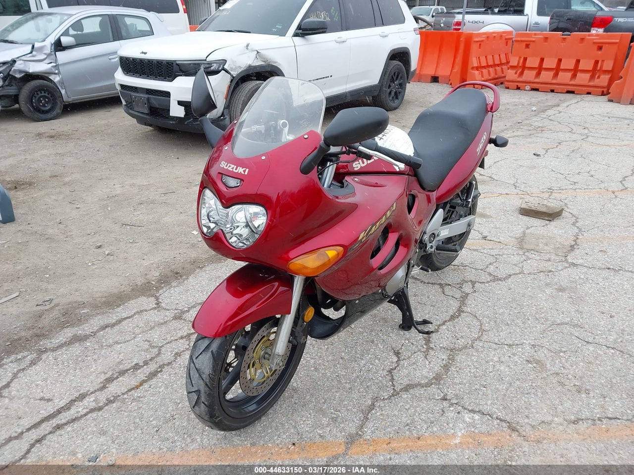 JS1GR7GA2Y2****** · 2000 SUZUKI GSX750 F