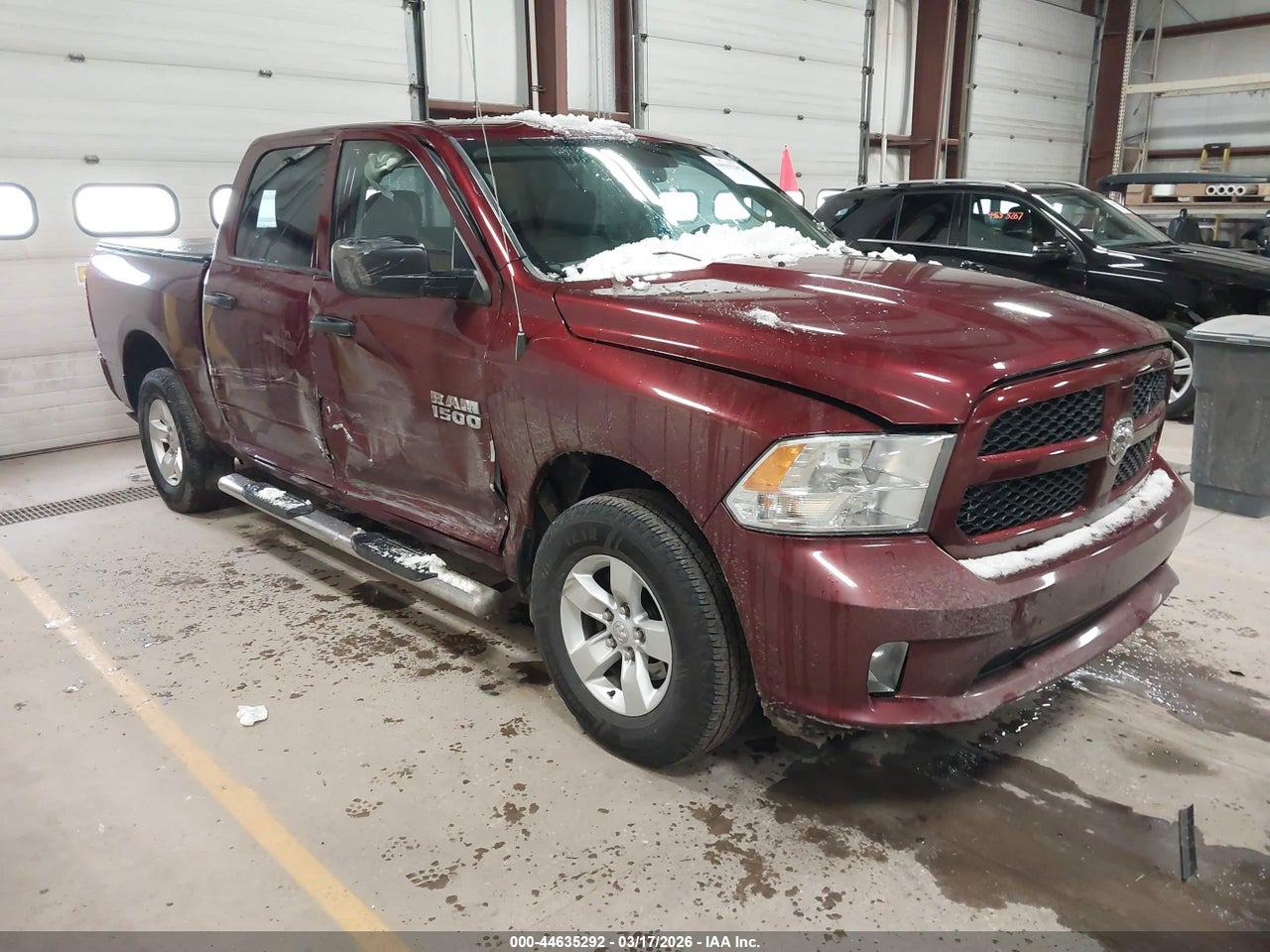 1C6RR7KG8HS****** · 2017 RAM 1500 EXPRESS  4X4 5'7 BOX
