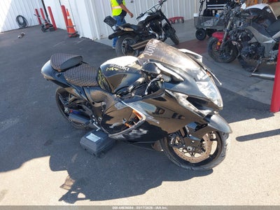 2022 SUZUKI GSX1300 RR