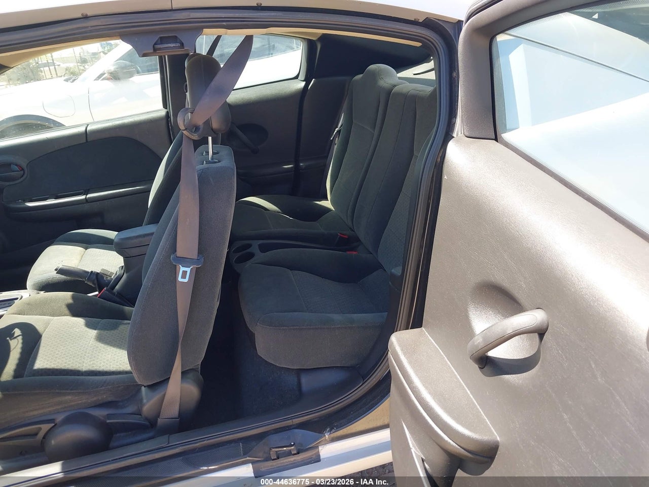 1G8AW12F25Z****** · 2005 SATURN ION 3 · 8/11