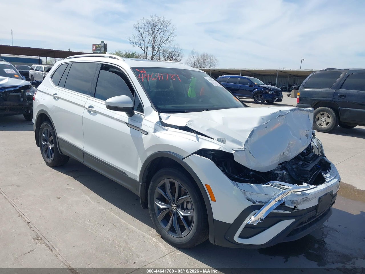 3VVNB7AX2PM****** · 2023 VOLKSWAGEN TIGUAN 2.0T SE