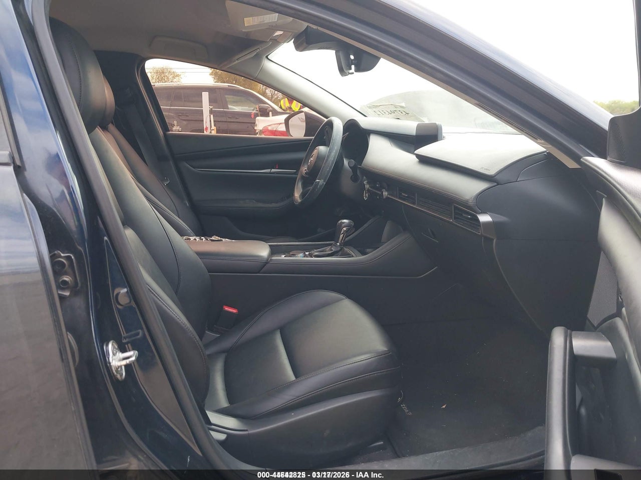 2020 MAZDA MAZDA3 SELECT PACKAGE · 5/11