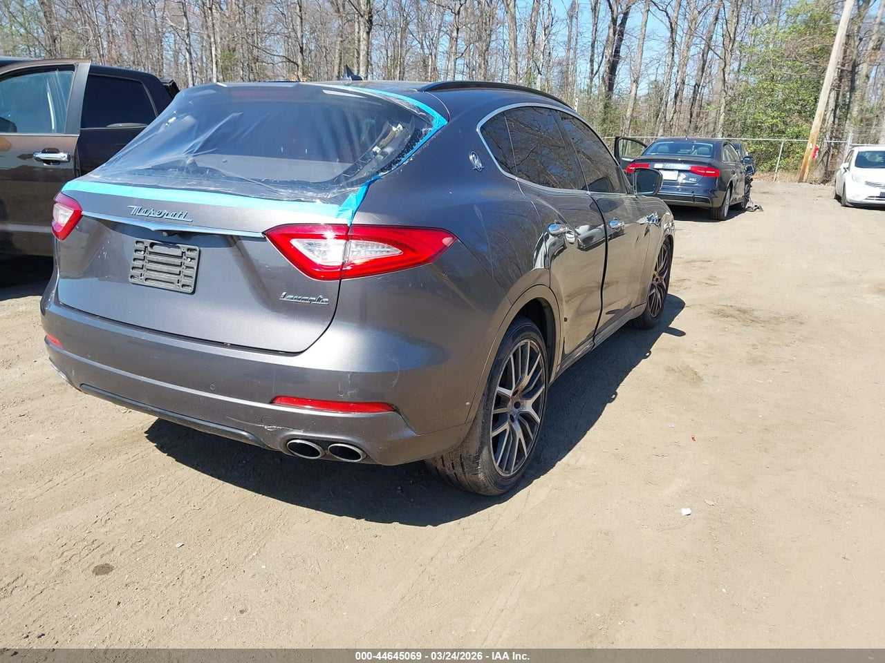 2017 MASERATI LEVANTE S · 4/11