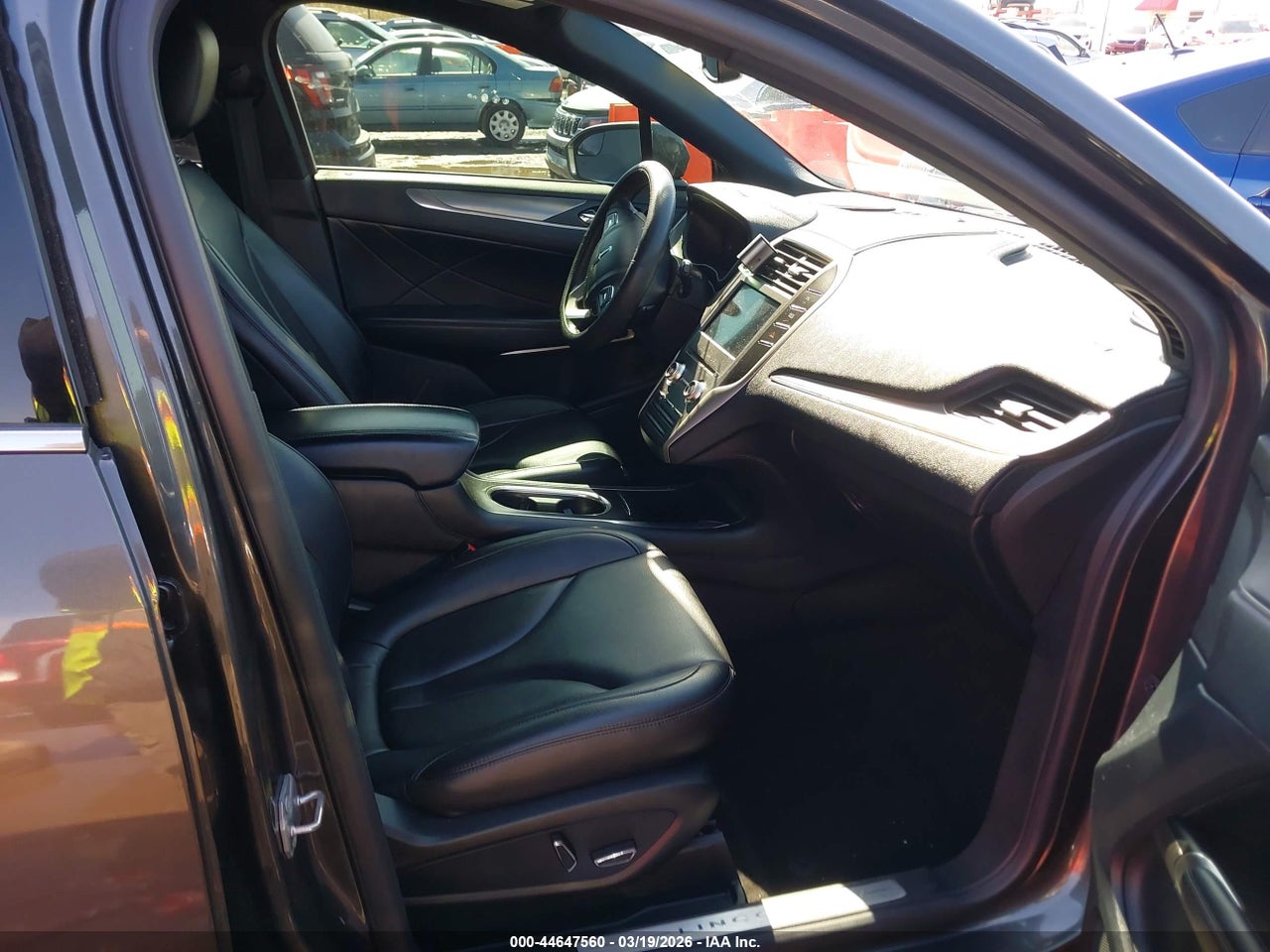 2019 LINCOLN MKC STANDARD · 5/11