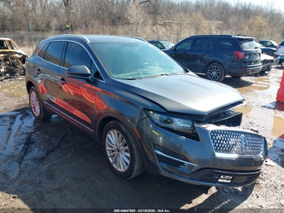 5LMCJ1C92KU****** · 2019 LINCOLN MKC STANDARD