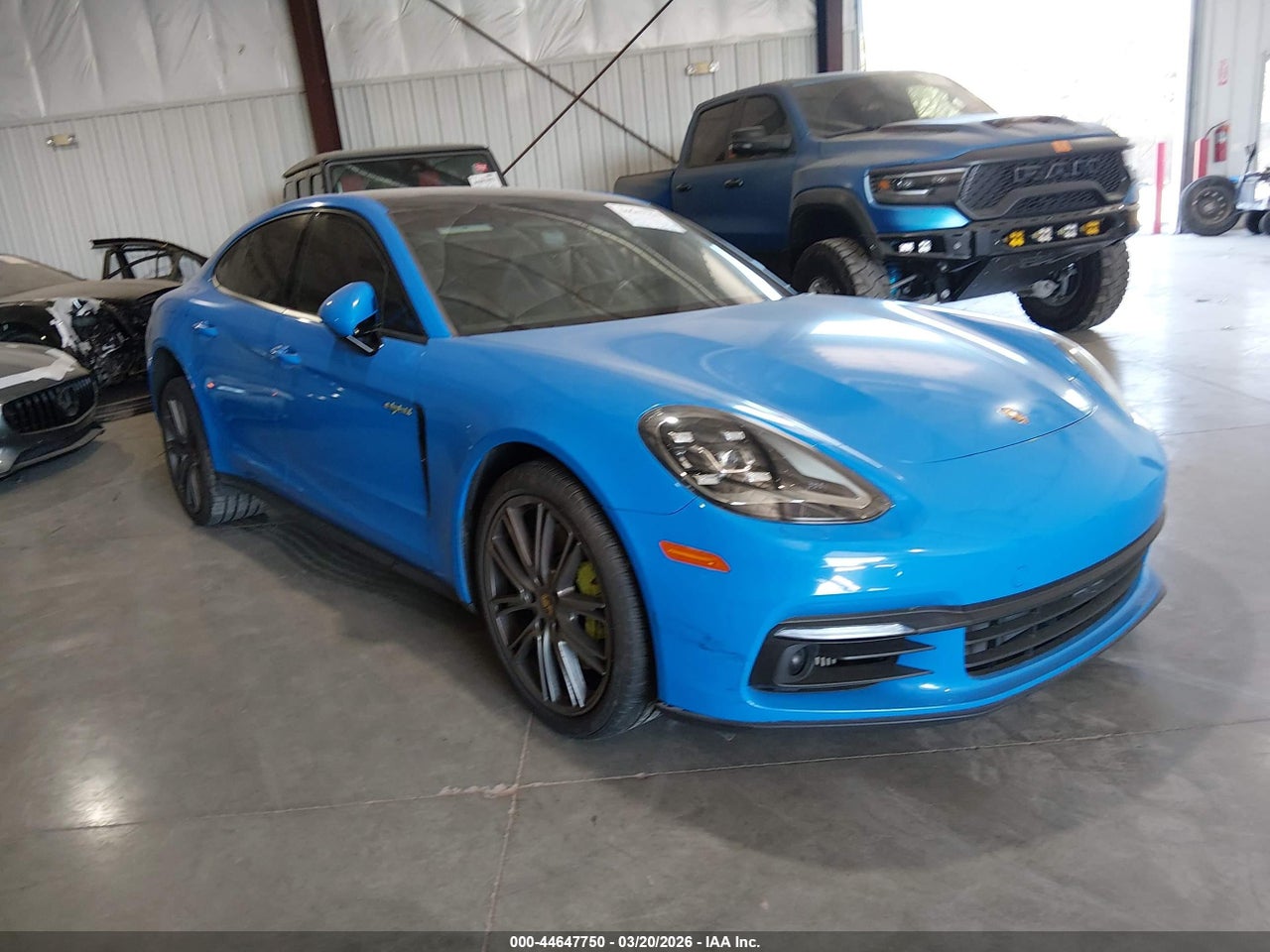 WP0AE2A73LL****** · 2020 PORSCHE PANAMERA E-HYBRID 4