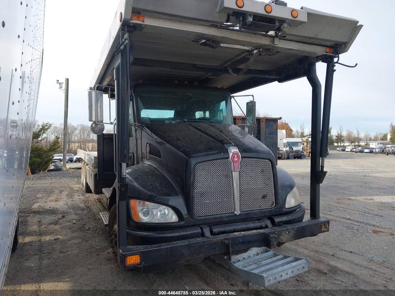 2021 KENWORTH T3 SERIES