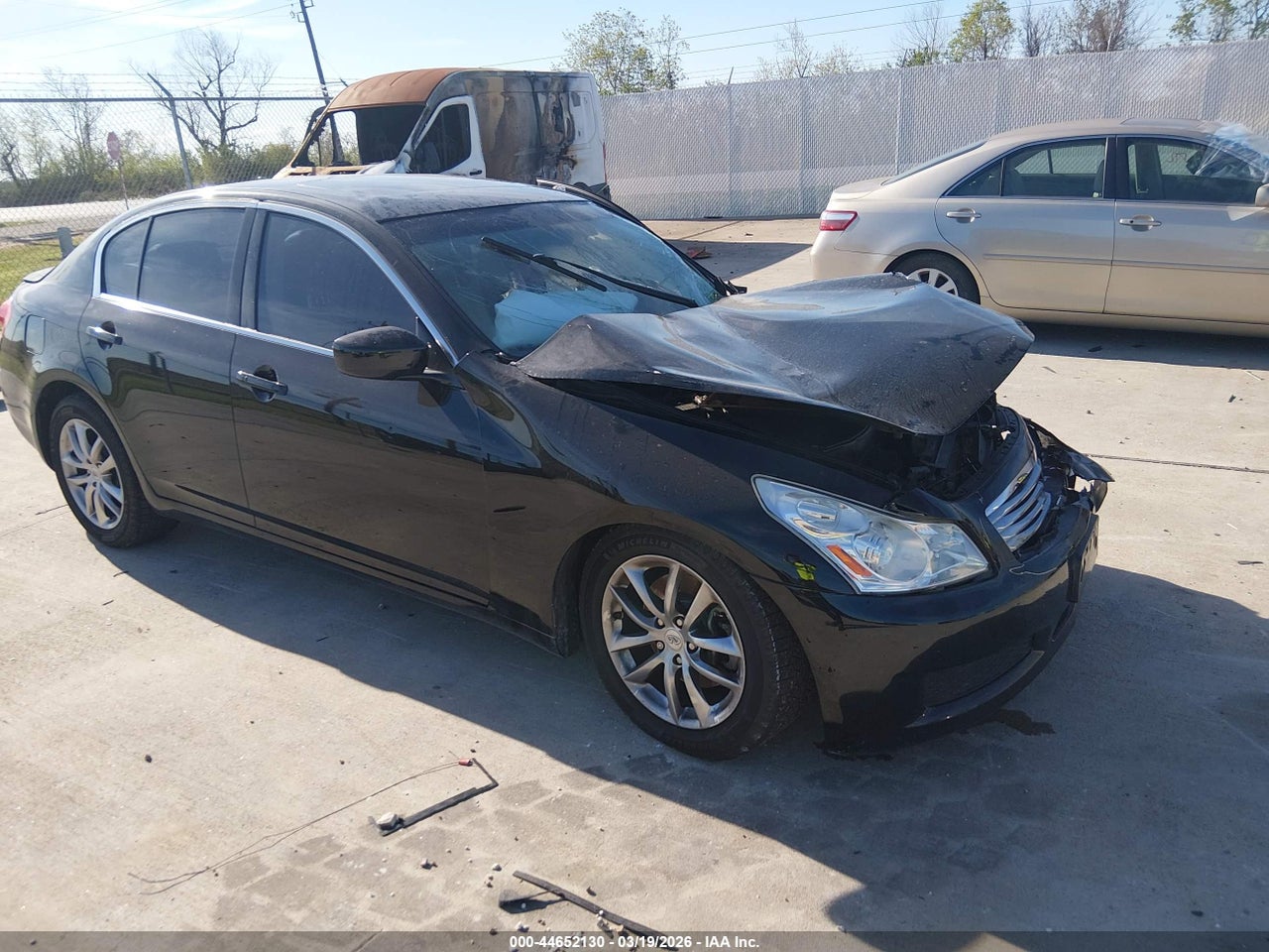 JNKCV61E79M****** · 2009 INFINITI G37 JOURNEY