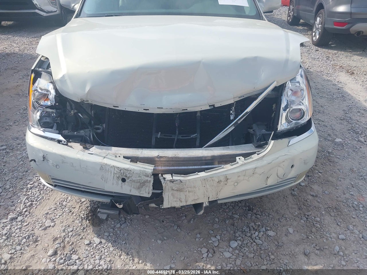 2010 CADILLAC DTS LUXURY COLLECTION · 6/11