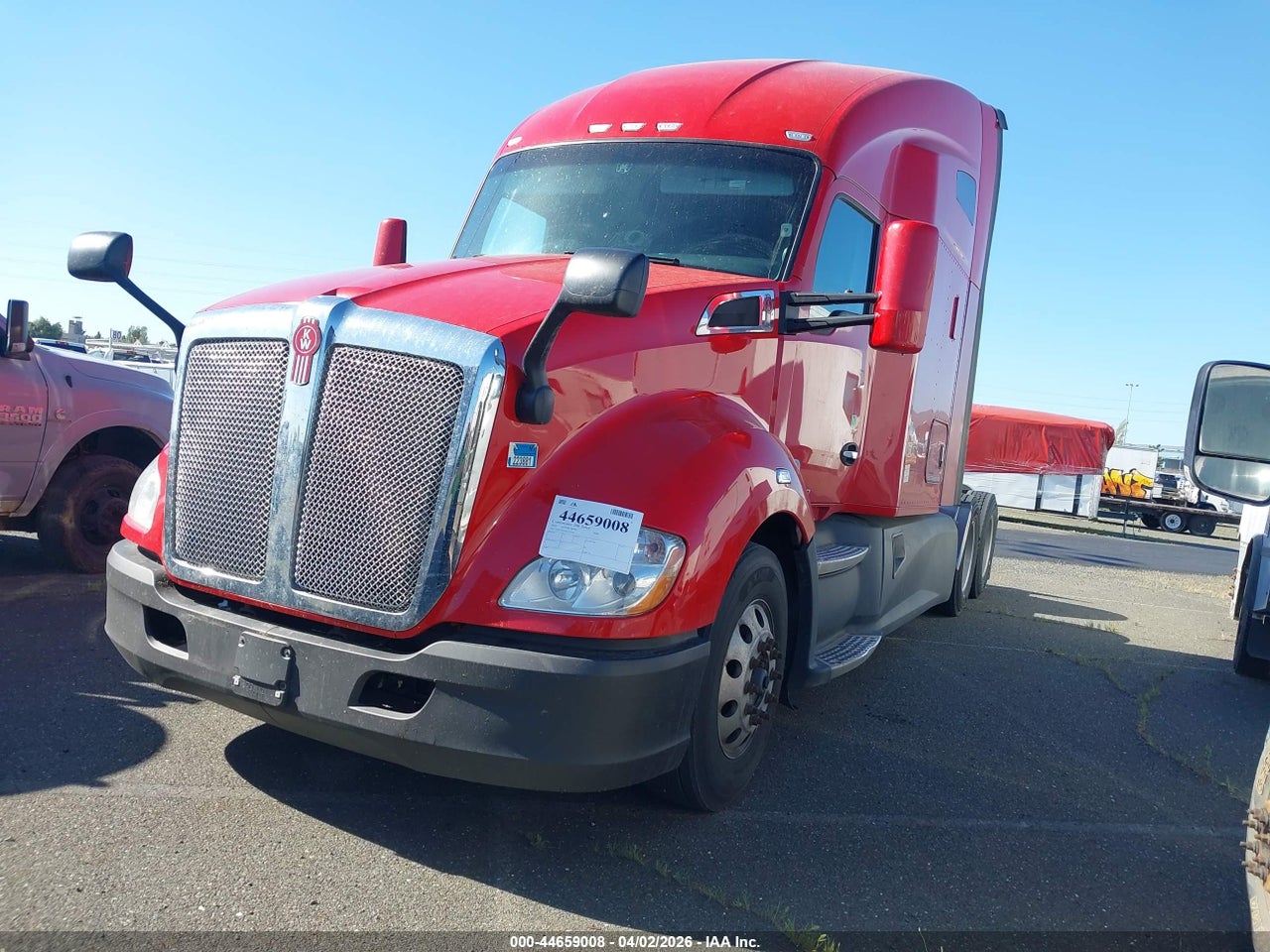 2020 KENWORTH T680 · 2/4