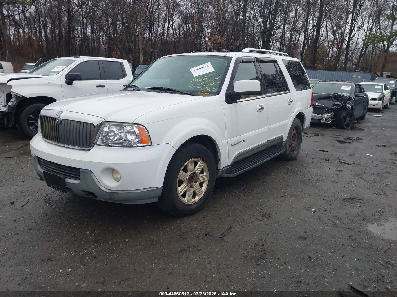 2003 LINCOLN NAVIGATOR · 2/11