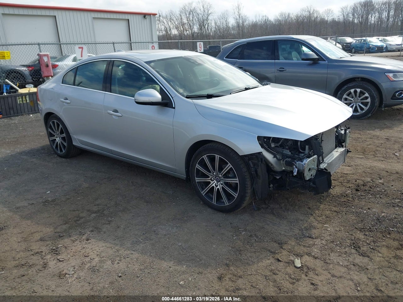 LYV402TM9HB****** · 2017 VOLVO S60 INSCRIPTION T5 PLATINUM