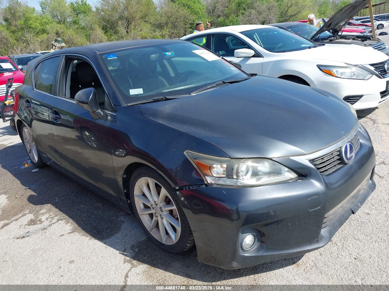 JTHKD5BH9B2****** · 2011 LEXUS CT 200H PREMIUM