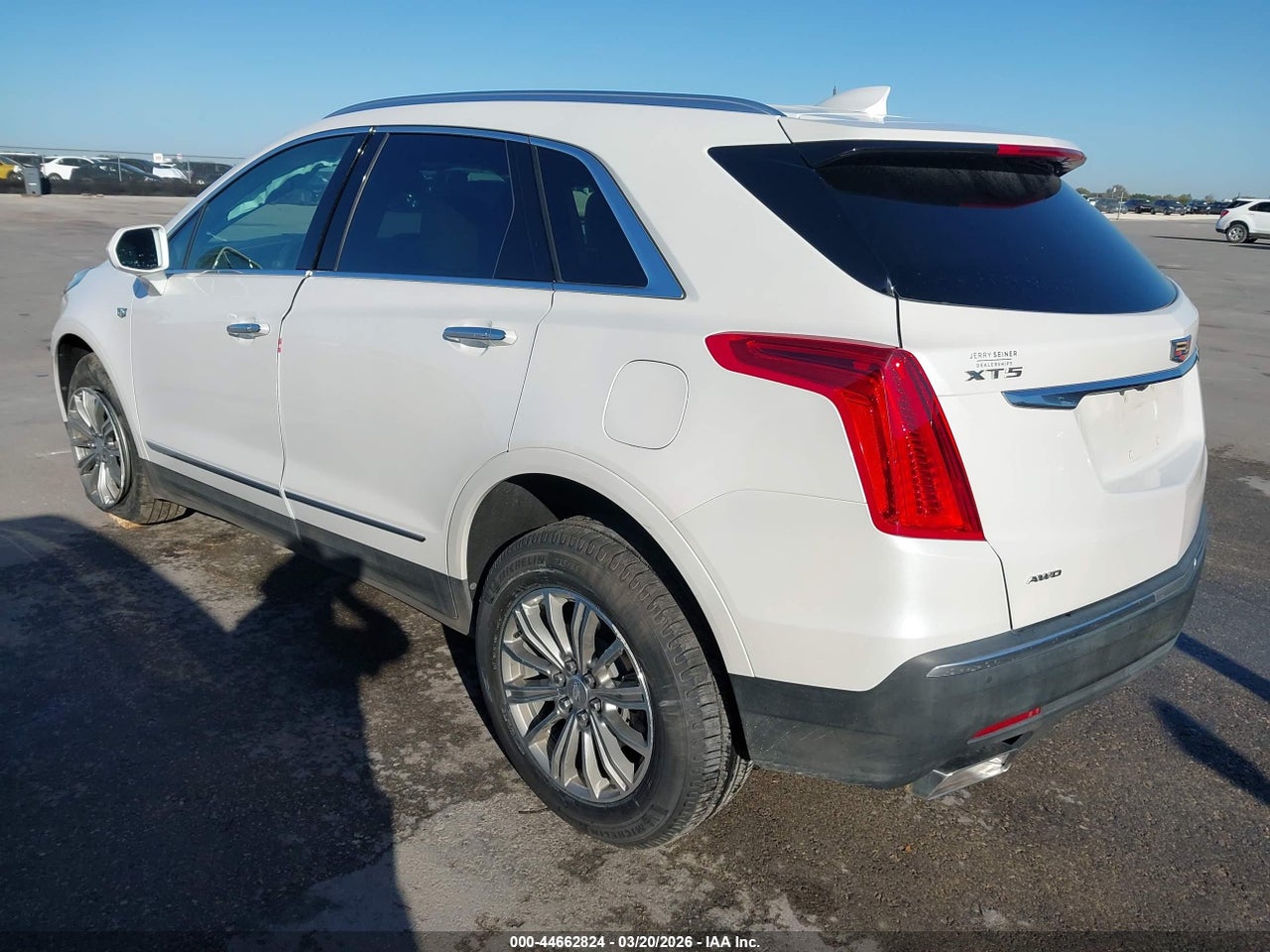 2018 CADILLAC XT5 LUXURY · 3/11