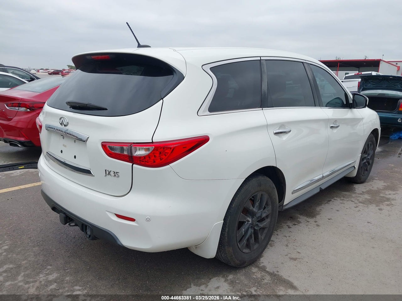 2013 INFINITI JX35 · 4/10