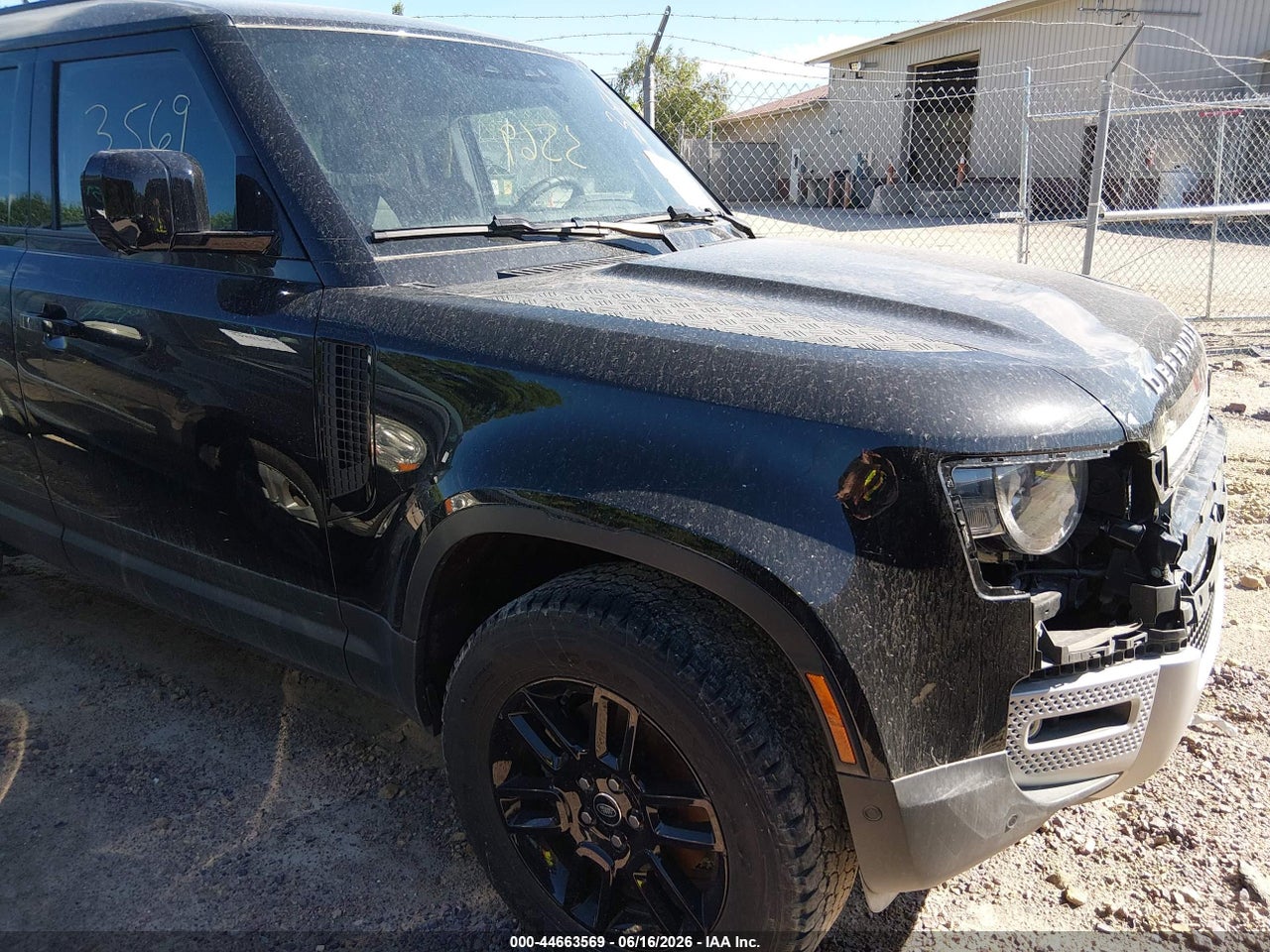 SALEJ7EXXS2****** · 2025 LAND ROVER DEFENDER 110 P300