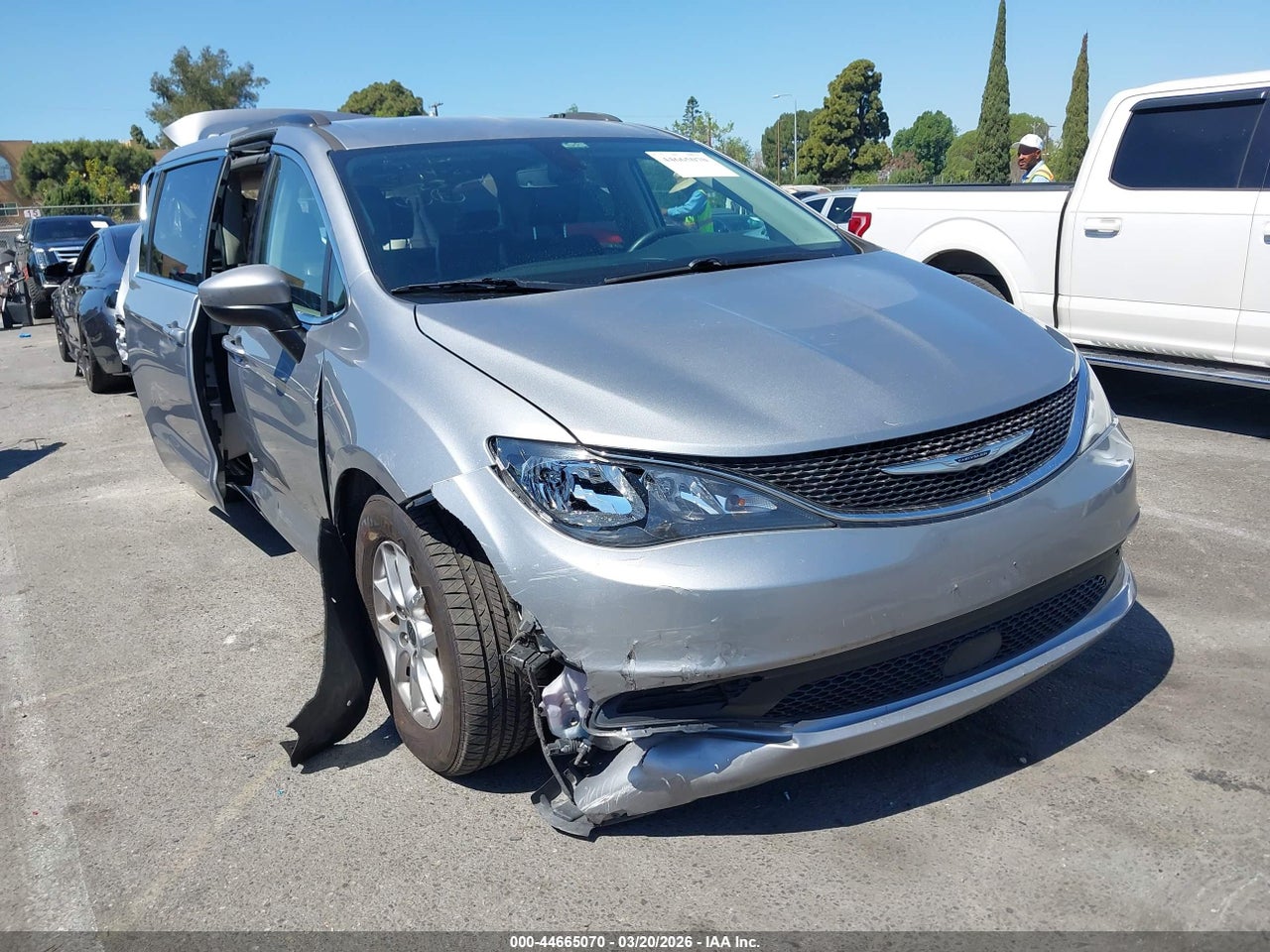 2C4RC1DG1MR****** · 2021 CHRYSLER VOYAGER LXI