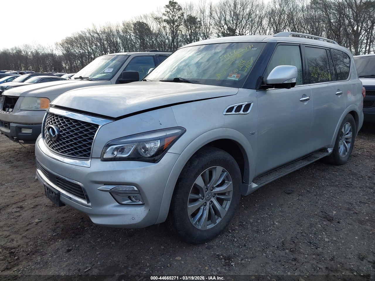 2015 INFINITI QX80 · 2/10