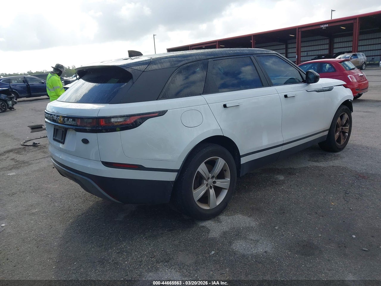 2019 LAND ROVER RANGE ROVER VELAR P250 S · 4/11