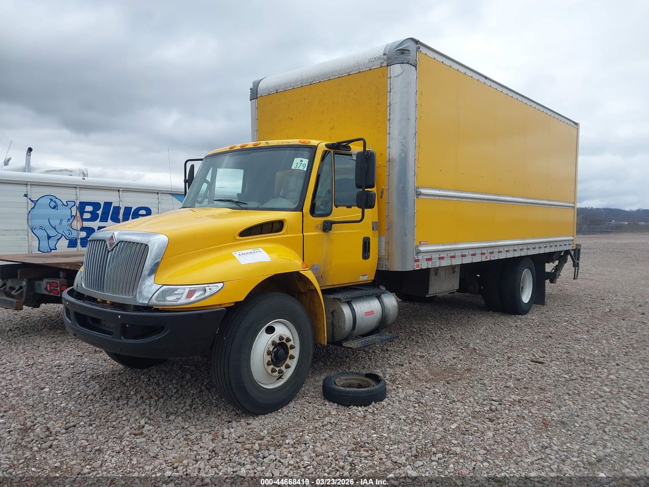 2019 INTERNATIONAL DURASTAR 4300 · 2/4