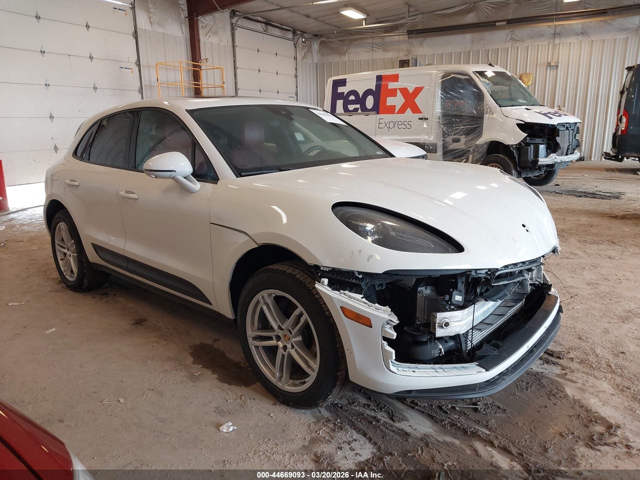 WP1AA2A5XPL****** · 2023 PORSCHE MACAN T