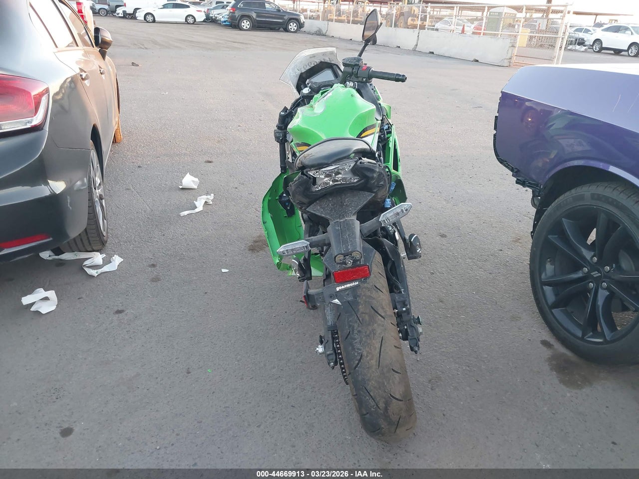 2025 KAWASAKI EX650 P · 6/10