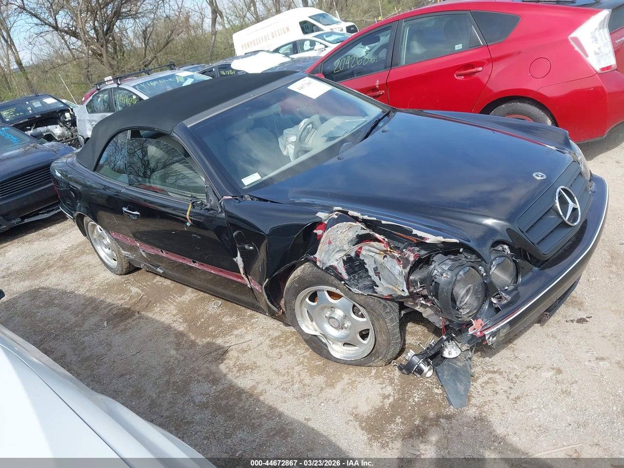 WDBLK65G2XT****** · 1999 MERCEDES-BENZ CLK 320